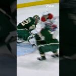 Pardon?!? Brendan Gallagher déculotte complètement Quinn Hughes et marque! 🤯