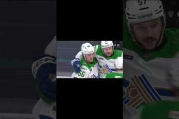 Шелдон Ремпал забросил шайбу! #салаватюлаев #кхл #зеленоедерби