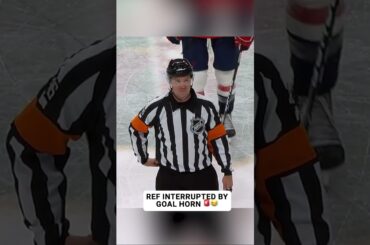 The ref STOLE THE SHOW 🤩😂 #nhl #wild