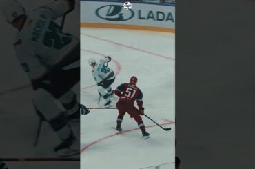 НИКОЛАЕВ ДЕЛАЕТ РАЗНИЦУ В МЕНЬШИНСТВЕ!  #hockey #кхл #хоккей #sports #shorts #врек