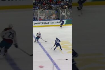 Brock Nelson is on a heater 🔥