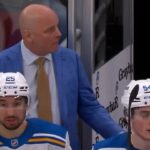 This is one of the funniest NHL clips ever