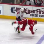 Ovi laid a BIG hit on Elmer Soderblom 💣💣