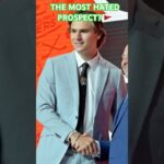 “Born to be a Flyer”… until he wasn’t. 🦆🏒