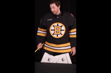 Jeremy Swayman Can't Be Stopped By THIS | Bruins Mini Game Gauntlet