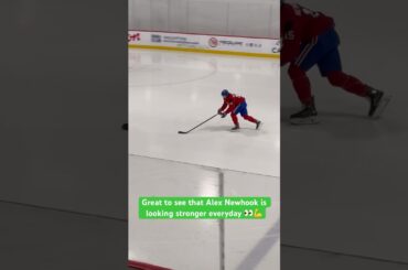 Great to see that Alex Newhook is looking stronger everyday 👀💪