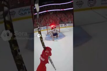Red Wings Goal From Centre Ice! 😱🏒