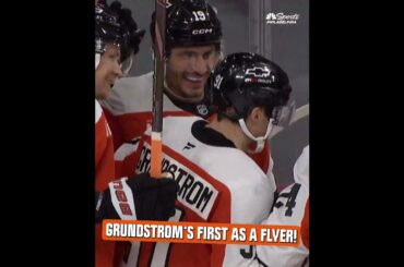 Carl Grundstrom scores his first goal as a Flyer to put them in front of the San Jose Sharks