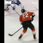 Christian Dvorak scores his 10th goal of the season to get the Flyers on the board 💪