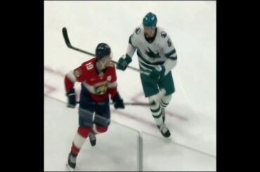 🥊🥊 Just the 1st period into his return and Matthew Tkachuk got into it with Vincent Desharnais 👀