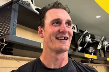 Noel Acciari, Penguins, on making sure Evgeni Malkin does pushups