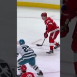 Lucas Raymond is on pace for a 90+ point season for the Red Wings 🐙
