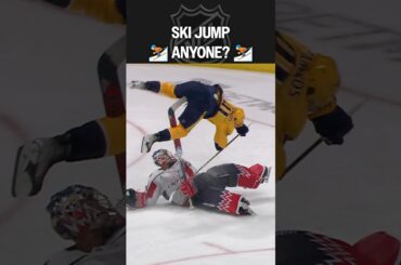 See how he SOARS! 🤣🎿