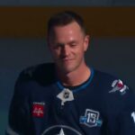 Tears in Winnipeg! Emotional Ovation for Jonathan Toews!