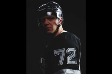 Wake up it’s Artemi Panarin LA Kings debut day