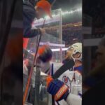 Leon Draisaitl suprises a fan from Germany🇩🇪