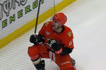 DUCKS win LATE after McDavid ALMOST pulls stunning goal