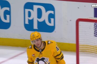 Blake Lizotte scores a shorthanded goal against the New Jersey Devils