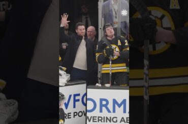 A standing ovation for the gold medalists 🥇 👏