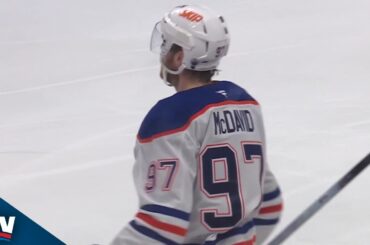 Oilers' Connor McDavid Undresses Darcy Kuemper