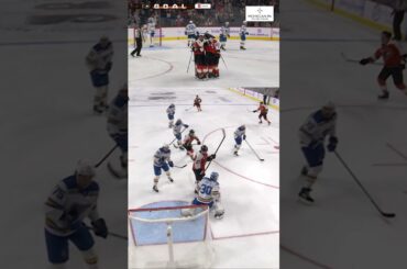 TYSON FOERSTER TIES IT IN THE THIRD PERIOD WITH A NASTY ONE-TIMER 🔥