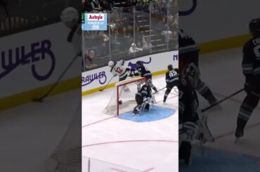 🇨🇿 Vejmelka ROBS Boldy with an UNREAL pad save! 🥬