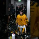 Strauss Mann firar i omklädningsrummet för flest hållna nollor i SHL (Skellefteå AIK) (#Shorts)