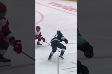 Kakko gets it started!