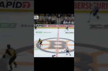 David Pastrňák saves the goal then he LEVELS Kucherov