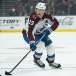Avalanche’s MacKinnon Picks Up 100th Point With Slick Feed To Landeskog