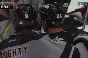 Trevor Lewis Scores on Mike Condon | Kings Lead Senators 3-1