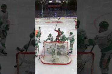 Mål eller inte? (Frölunda HC mot Rögle BK i Scandinavium i Göteborg i SHL i Sverige) (#Shorts)