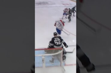 Jake Evans trouve le fond du filet à Los Angeles! 🚨