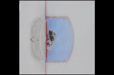 Filip Gustavsson left tonight's game after puking in his crease