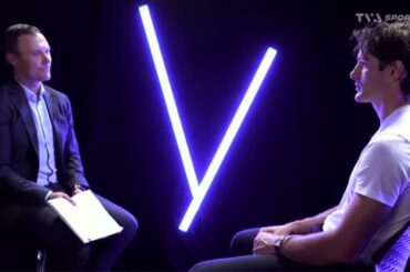 Une entrevue de Barzal... en français!