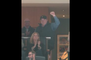 Coach McCarthy at the Penguins game! 🎥 @penguins