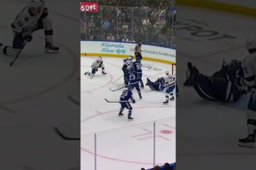 Amazing reintroduction to Perry 🤝  #hockey #gobolts #nhlteam #nhl #coreyperry #goal #tampabay