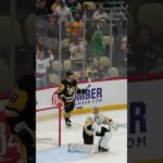 Tommy Novak calls game against the Bruins 👏 #NHL #penguins