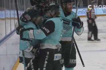 Iikka Kangasniemi vie komeasti illan toisellaan Pelicansin 2-0-johtoon Nokia Arenassa!