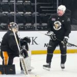 Sidney Crosby skates with scratches in Utah