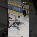 Dugan knallt in Maurer!