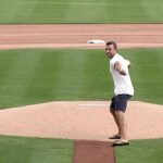 SF@DET: Glendening throws out ceremonial first pitch