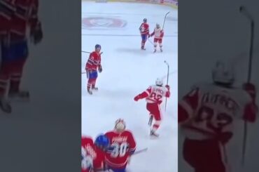 Welcome back home, David Perron! 🚨🐙 #LGRW #RedWings #nhltradedeadline