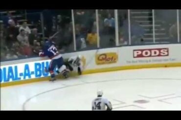 Colin McDonald counters Robert Bortuzzo