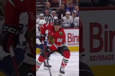 Amazing effort from Teravainen! 🇫🇮🤩🔥 Teräväinen taituroi tasoituksen #nhl #hockey #blackhawks