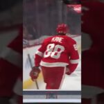 PATRICK KANE EVENS IT UP 🐙