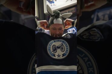 A fight, a goal, and the donkey! 👊