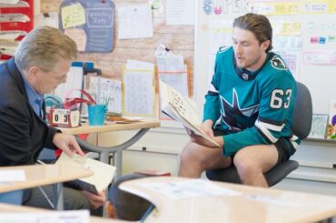 Making Waves: Reading is Cool