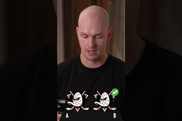 Rangersin Urho Vaakanainen NHL-logovisassa