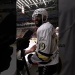 Daniel Muzito Bagenda käftar med Modo (AIK Hockey Modo Hockey Hockeyallsvenskan Sverige) (#Shorts)